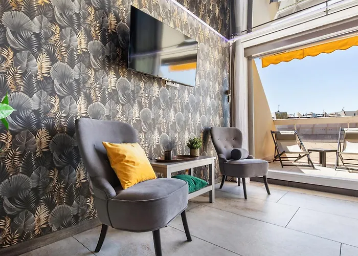 Gerenoveerd Met Terras In Héliopolis Village Naturiste Cap D * Agde